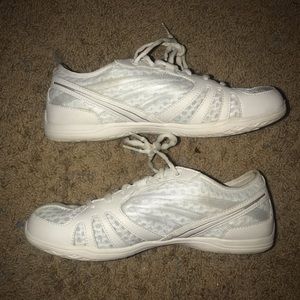 Varsity last pass cheer shoes